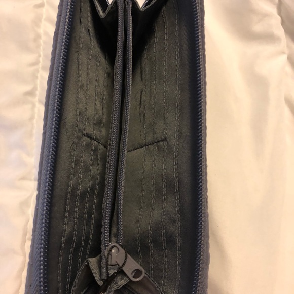 Vera Bradley Wallet - Picture 3 of 3